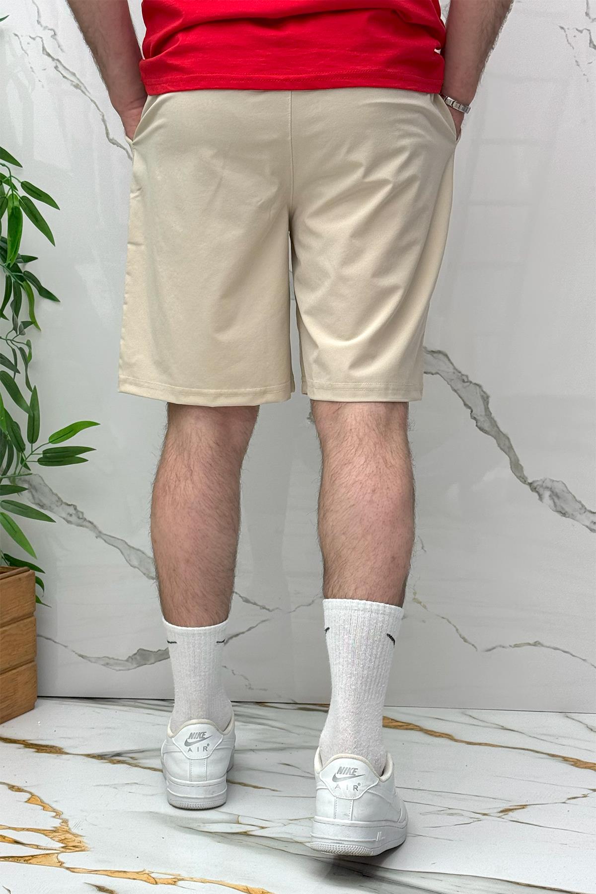 Erkek Likralı Rahat Kesim Tiril Tiril Paraşüt Kumaş Şort - Bej