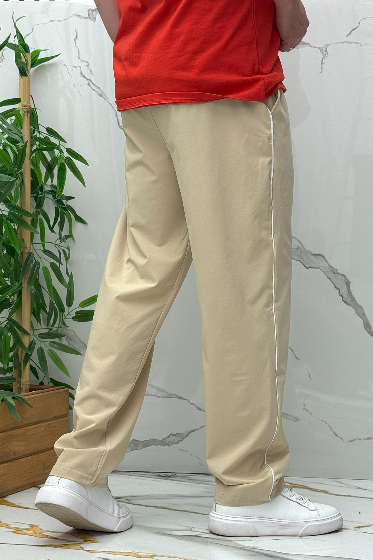 Erkek Yanları Biyeli Reflektör Baskılı Paraşüt Kumaş Baggy Pantolon - Bej