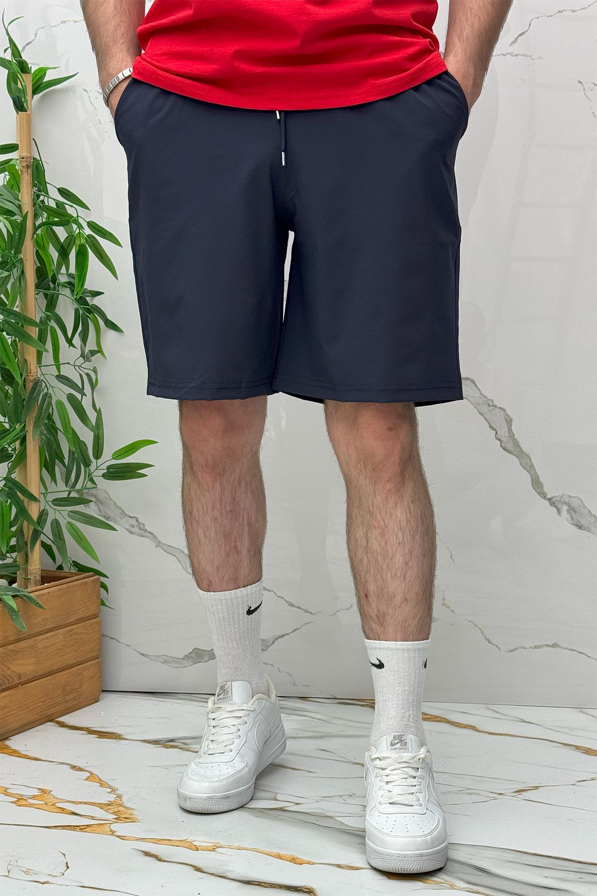 Erkek Likralı Rahat Kesim Tiril Tiril Paraşüt Kumaş Şort - Lacivert